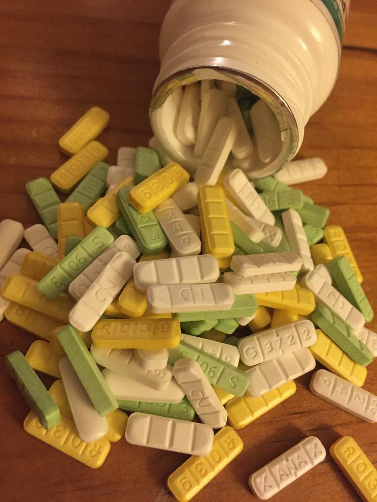 ob_7f46fa_xanxxx.jpg xanax 2mg, 1mg